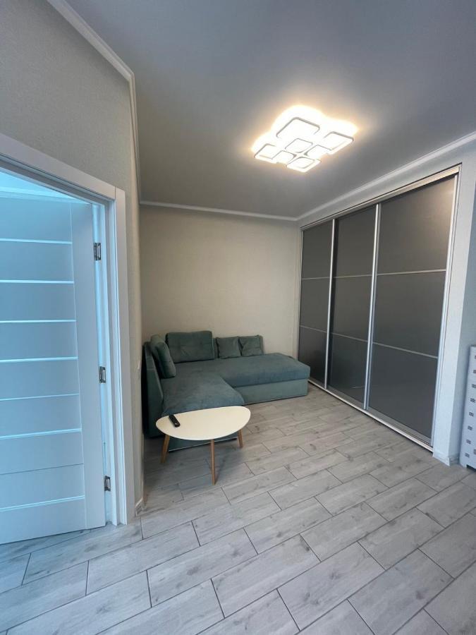 Nika Apartment Odessa Buitenkant foto