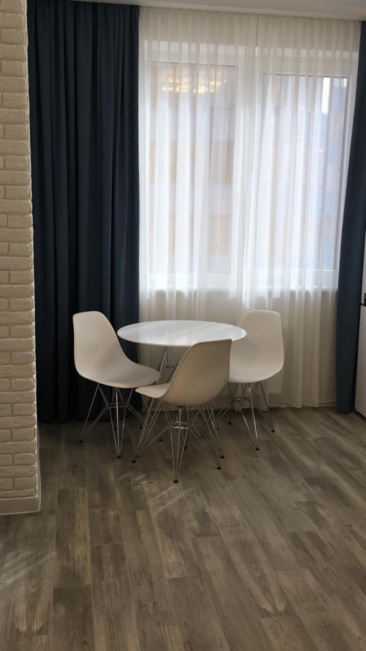 Nika Apartment Odessa Buitenkant foto